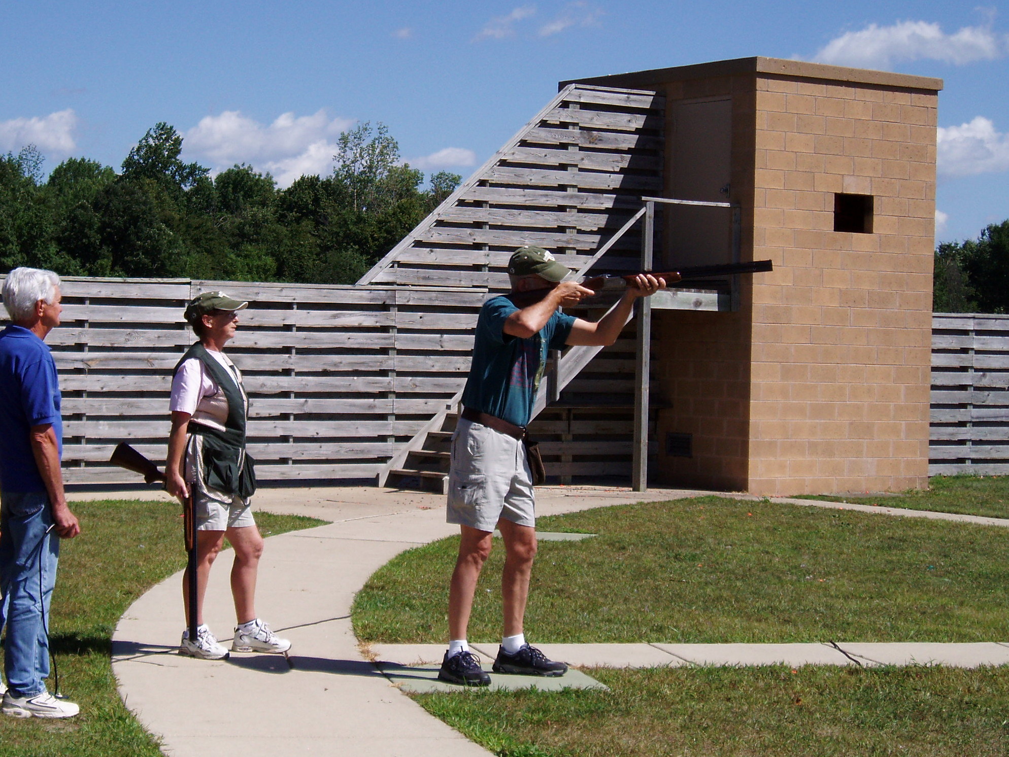 Shootin_Skeet.jpg